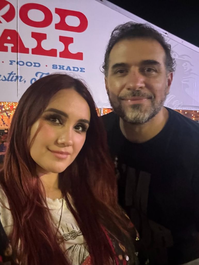 Dulce María compartió lindos recuerdos junto a su esposo Paco.