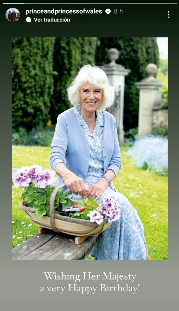 El príncipe y la princesa de Gales felicitaron a la reina Camilla con este linfo retrato.