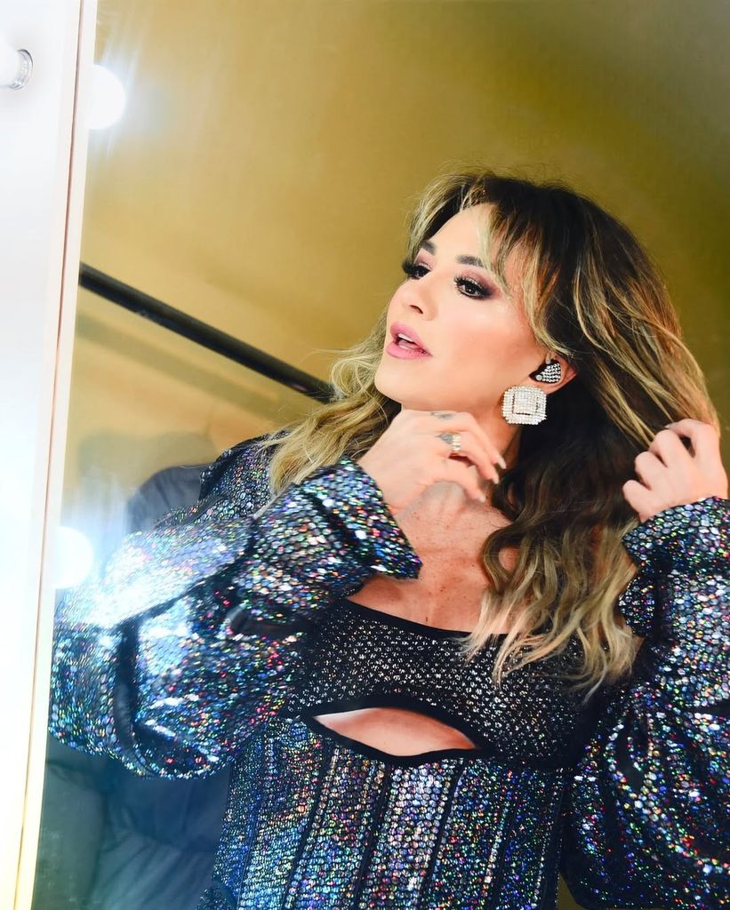 El EP incluye el yema que grabó con Ana Bárbara.