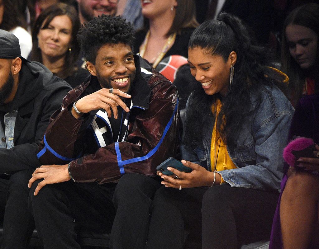 Chadwick Boseman y Taylor Simone Ledward