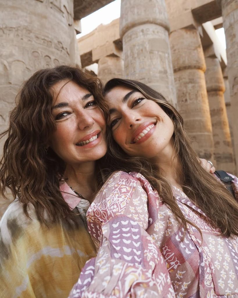 Raquel Revuelta y su hija