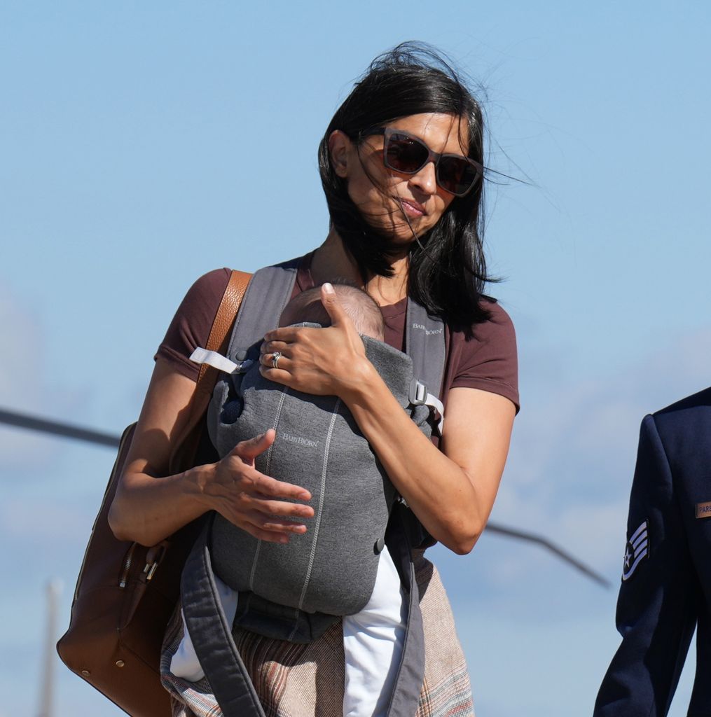 Usha Vance y su bebé, sanos y salvos tras bajar del helicóptero