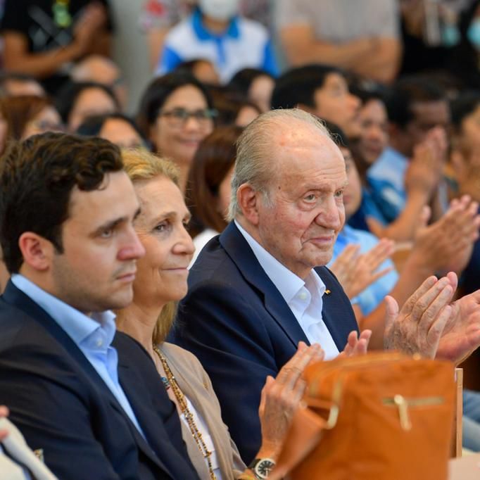 Rey Juan Carlos HOLA PLUS