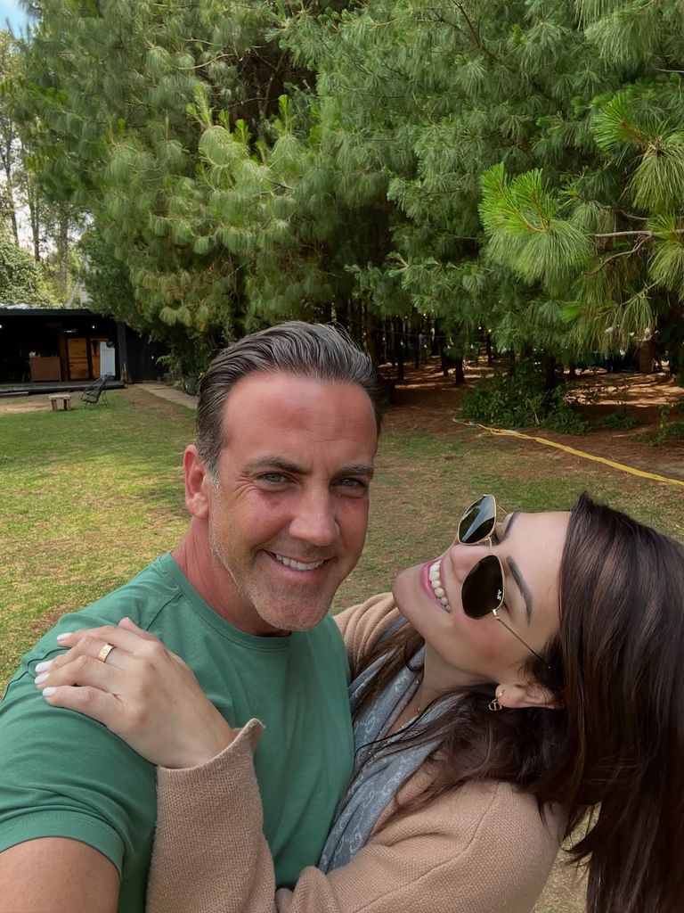 Carlos Ponce y Karina Banda superaron aquella crisis y hoy son una de las parejas favoritas del espectáculo