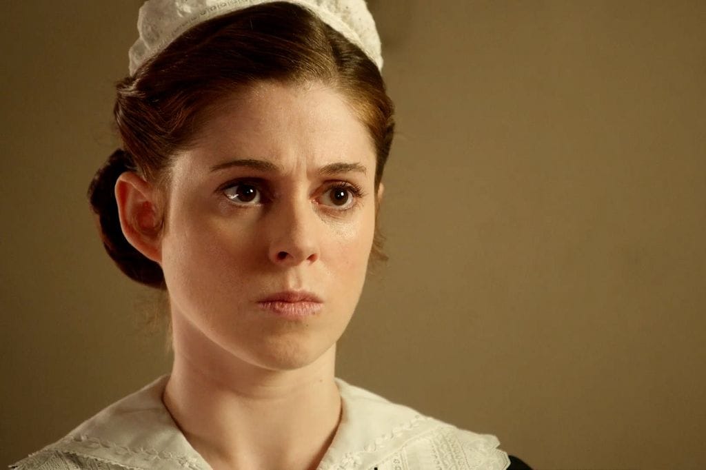 María Fernández no puede creer que Carlo haya llegado al servicio de 'La Promesa'