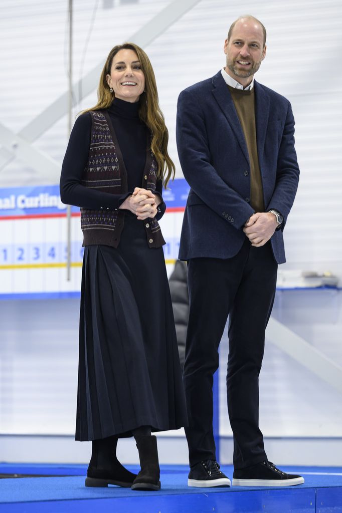 El príncipe William y la princesa Kate visitaron la Academia Nacional de Curling, en Stirling el pasado 20 de enero.