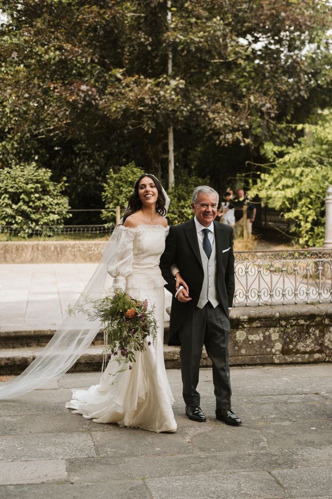 La novia con el padrino de boda