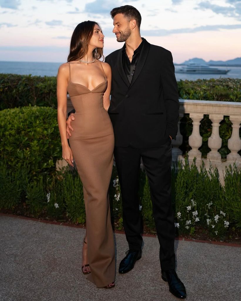 La actriz usó estas fotos para ilustrar la felicitación de cumpleaños de su novio.