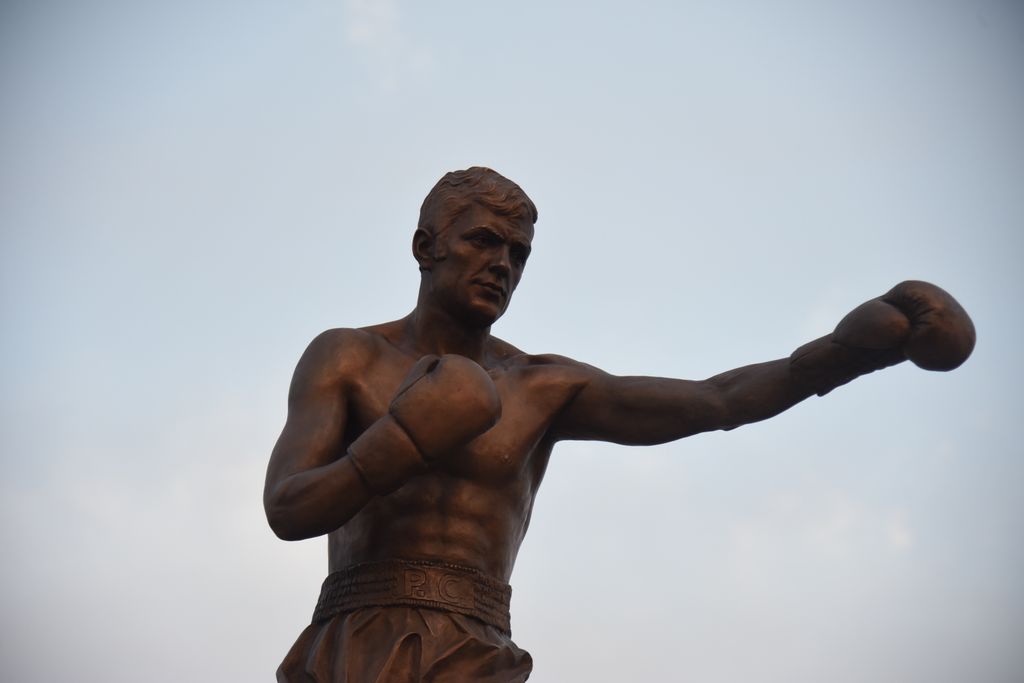 Estatua de Pedro Carrasco en Huelva