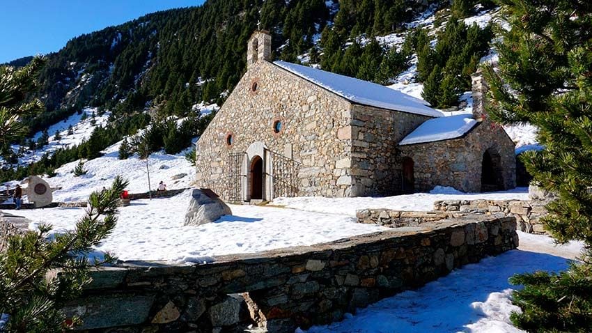 Iglesia de San Gil, valle de Núria, Girona