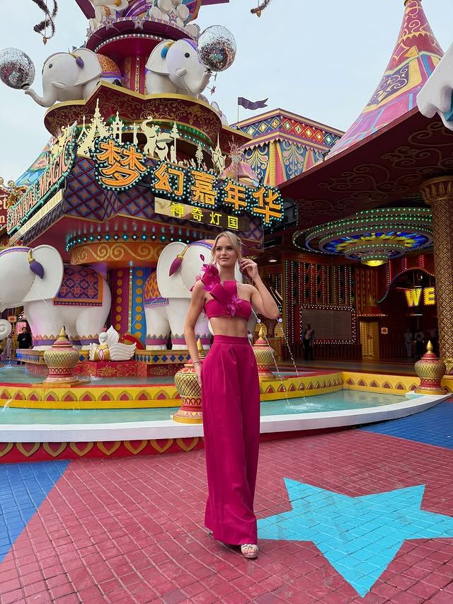 Inna Moll, como las otras participantes de Miss Universe 2025, ya se encuentra en Tailandia para la gran final del viernes