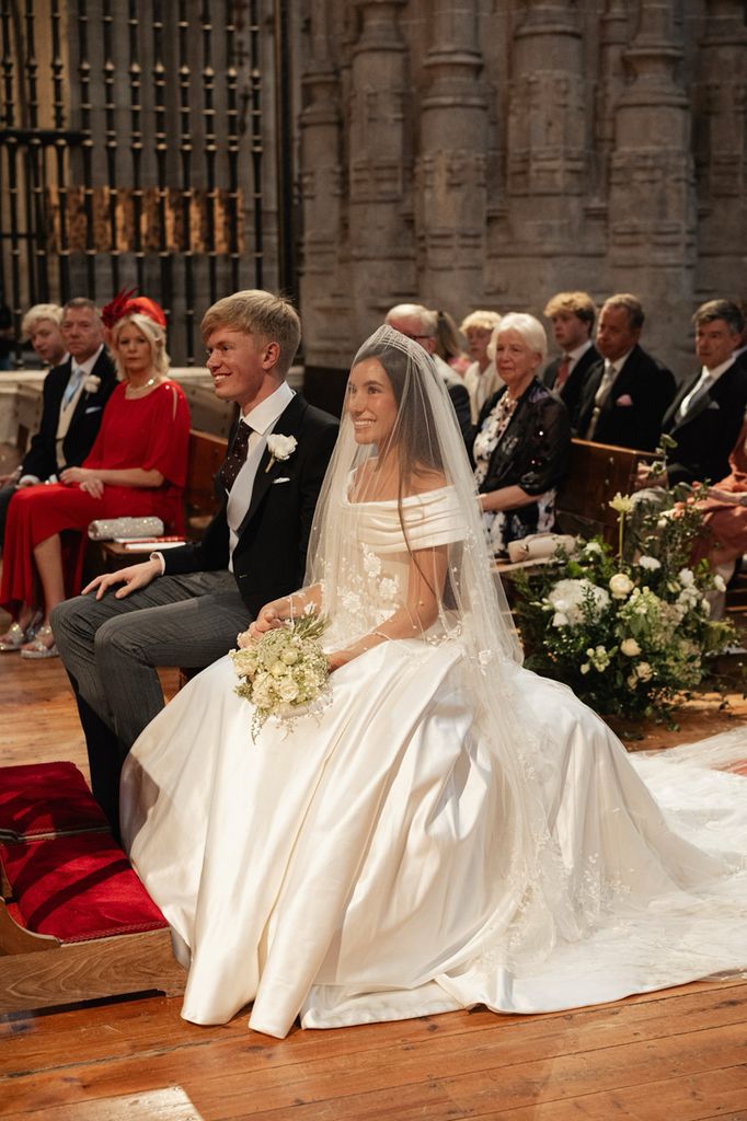 Look de novia de Phillipa Lepley con seda del Lago di Como