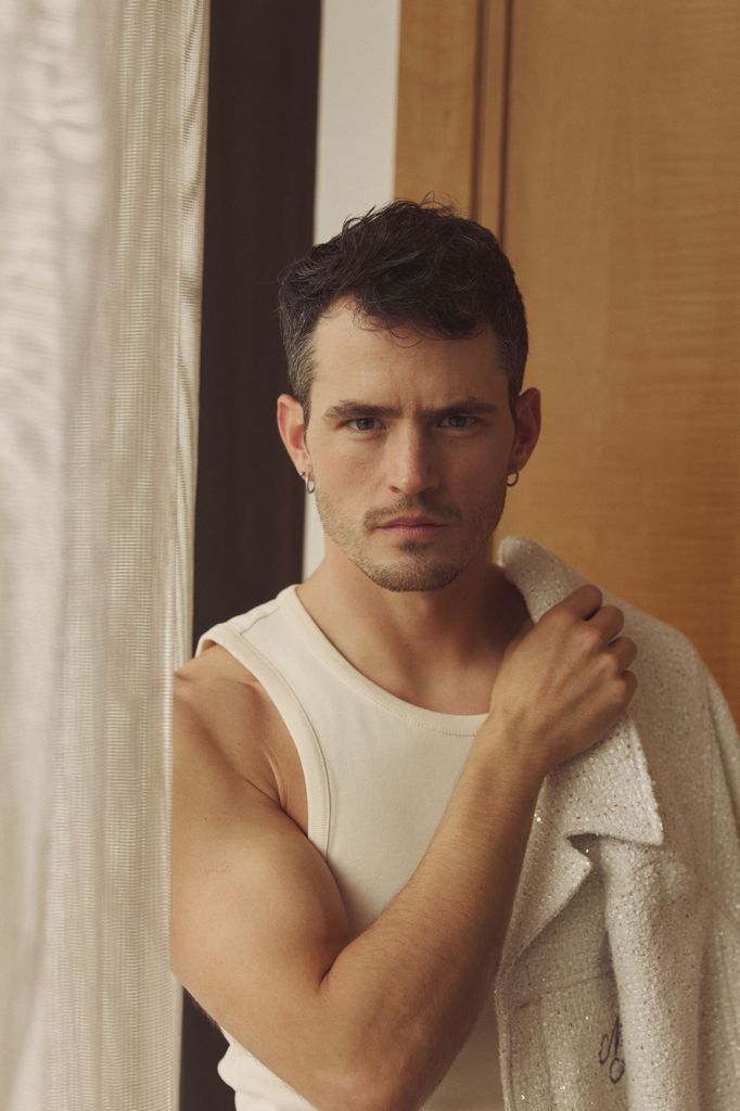Martín Barba interpreta a Leo en la serie de 'Quebranto'.