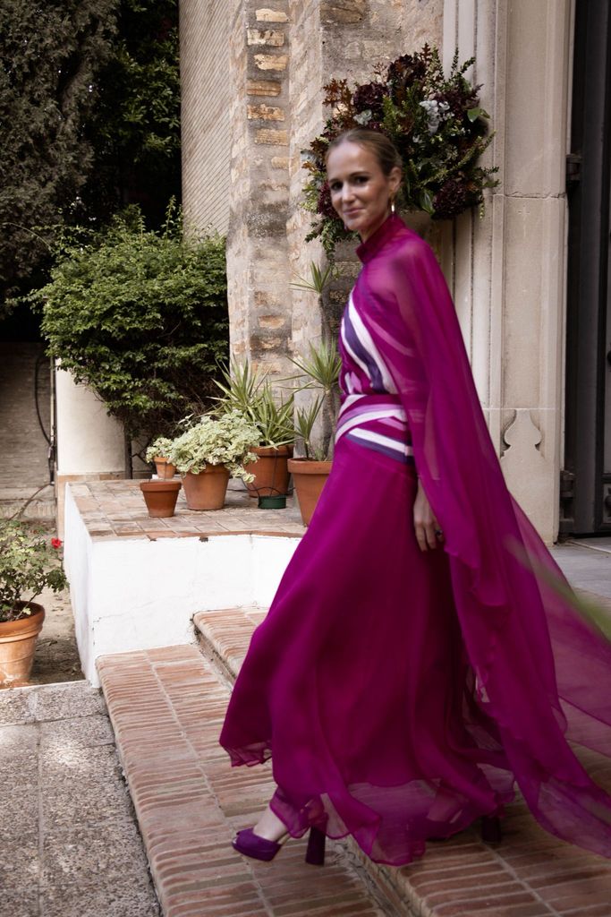 Look de invitada a medida Nicolás Montenegro