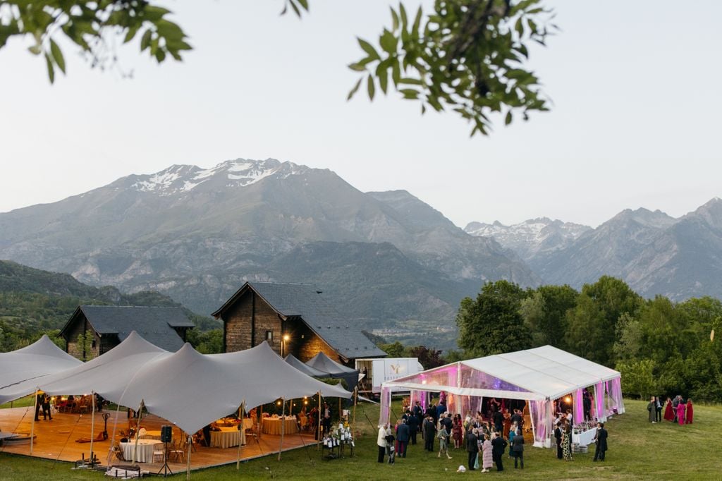 Boda entre montañas en Huesca