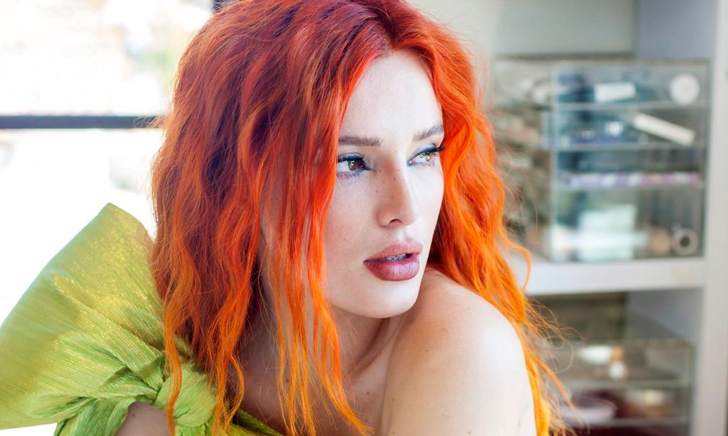 Bella Thorne posa para HOLA! USA