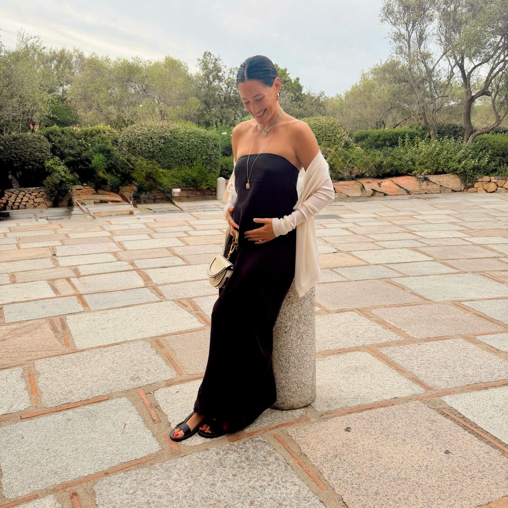 Jessica Springsteen ha compartido varios posados en los que se aprecian sus curvas premamá