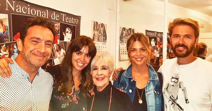 Carlota Velasco y Óscar Castellanos con Concha Velasco