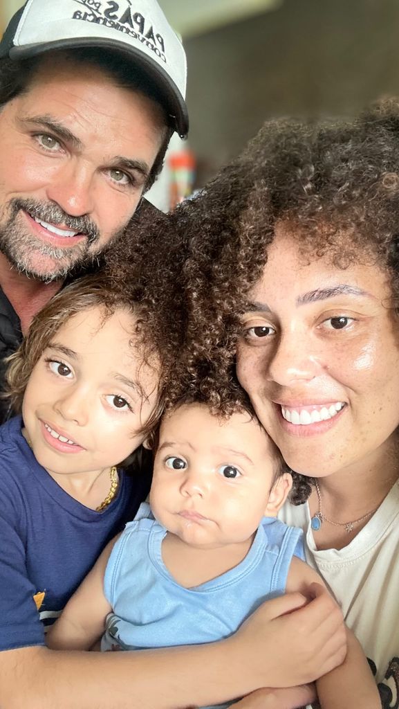 Ferdinando Valencia y Brenda Kellerman dieron la bienvenida a su hijo Saulo en marzo pasado