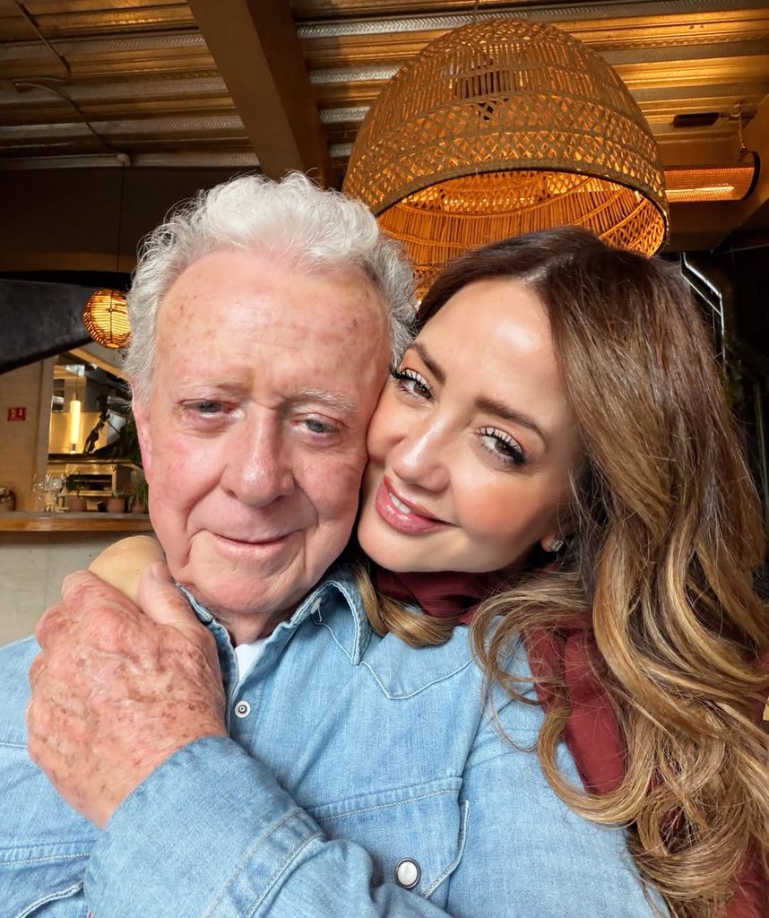 Andrea celebró a su amado padre, Juan Legarreta.