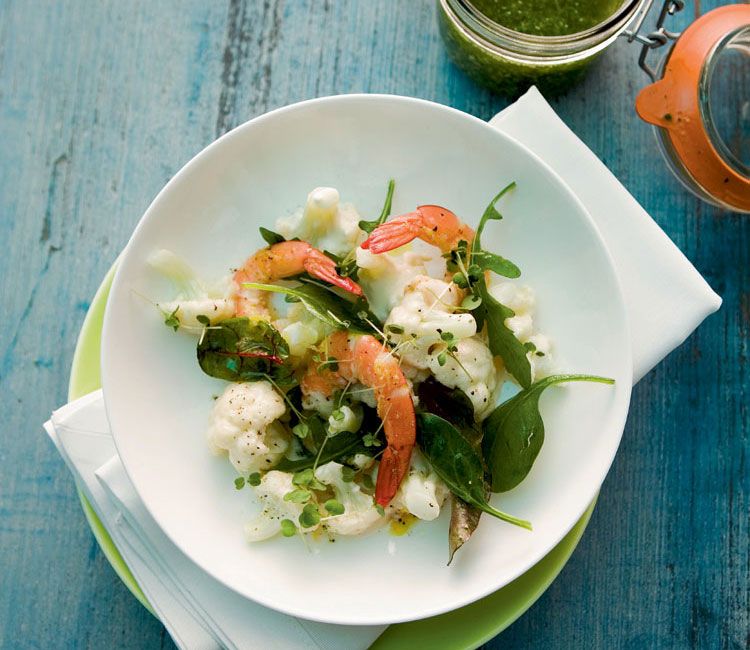 Flores de coliflor con gambas 