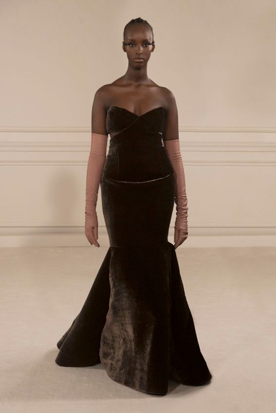 valentino hc po s22 05605620220127