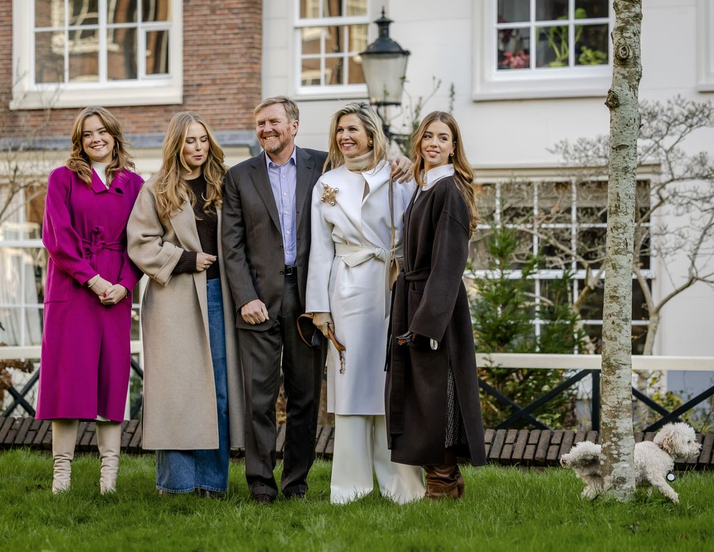 Guillermo, Máxima y Alexia de Holanda en una sesión de invierno