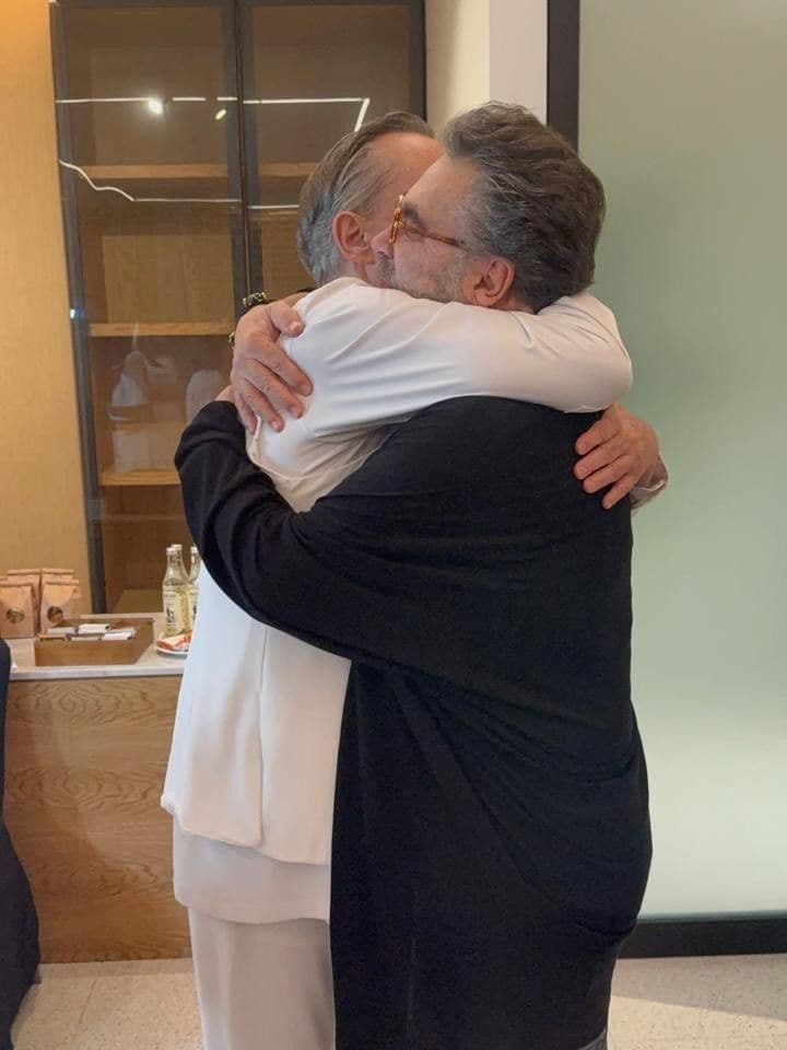 Mijares agradeció públicamente a Bosé por su amistad de tantos años.