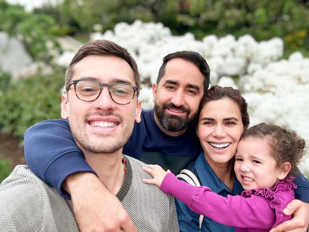 Además de ser una experimentada periodista, Vanessa Hauc es una cariñosa madre de dos y una esposa dedicada. 