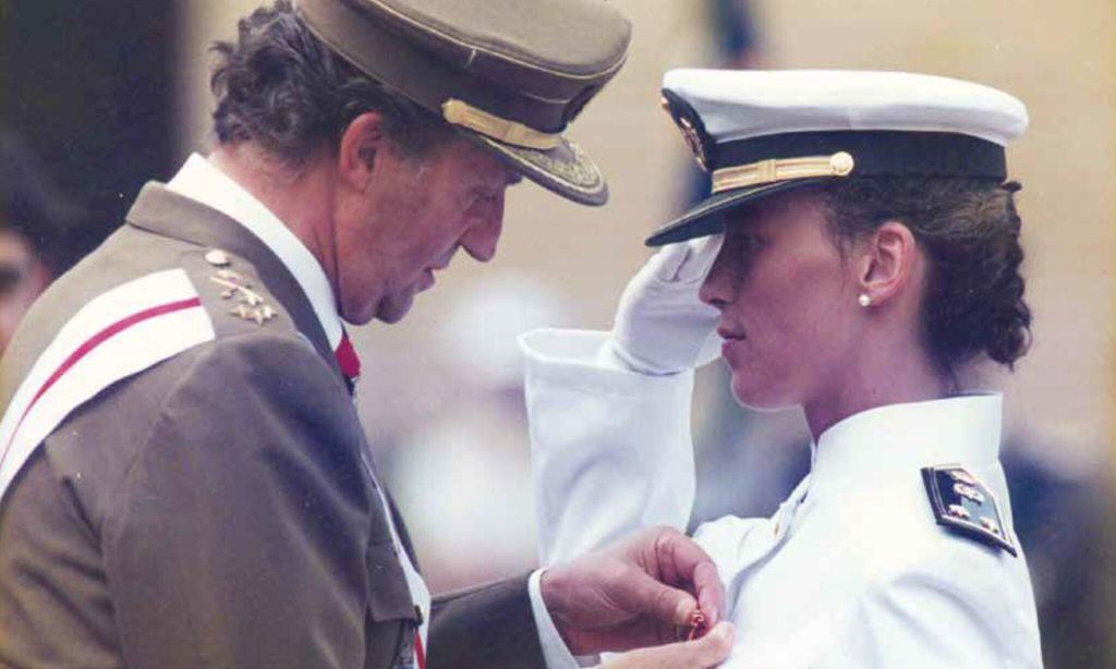 Rey Juan Carlos y teniente