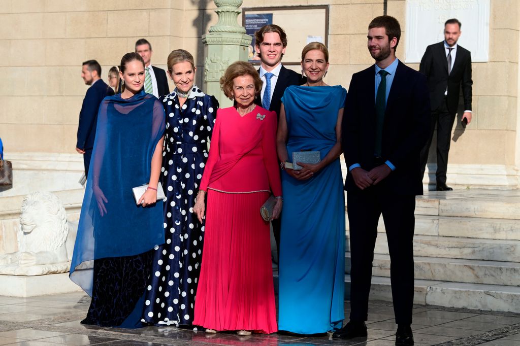 La reina Sofía con sus hijas y sus nietos en la boda de Teodora de Grecia en septiembre de 2024