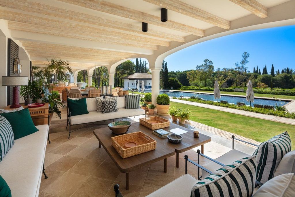 La exclusiva villa en Marbella en la que Courtois ha pasado sus vacaciones por 50.000 euros a la semana