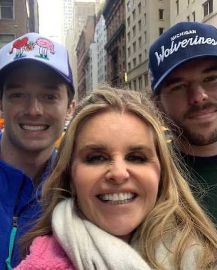 Christopher es el menor de los cuatro hijos de Arnold Schwarzenegger y Maria Shriver y ha llevado una vida más discreta que sus hermanos Katherine, Christina y Patrick