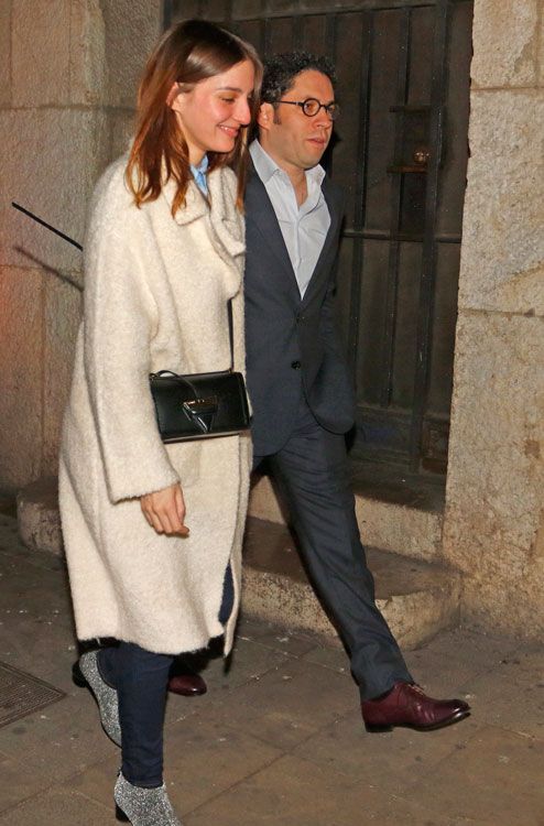  María Valverde y Gustavo Dudamel durante un paseo nocturno en Barcelona