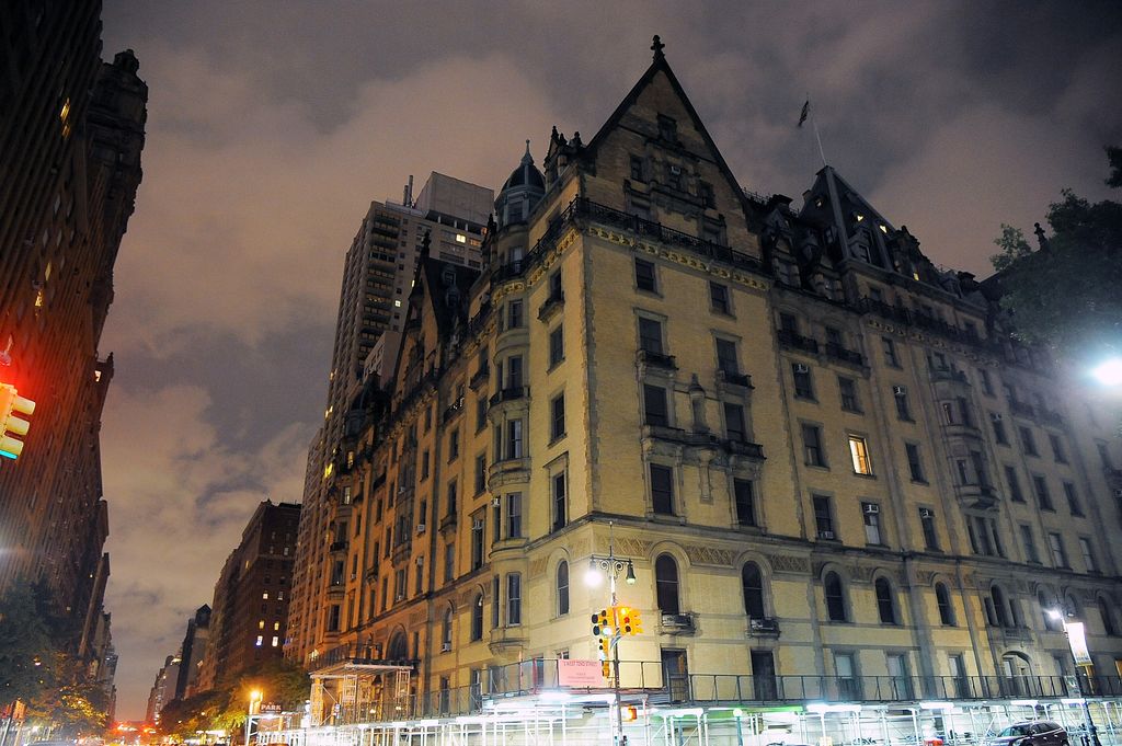 La exclusiva vivienda, de 300 metros cuadrados, estaba en uno de los edificios más emblemáticos de Nueva York: el Dakota, en el upper west side, frente a Central Park