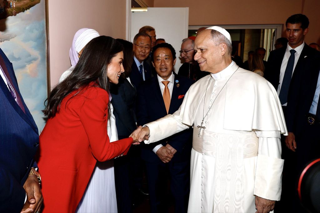La reina con el Papa León XIV en Roma en la conferencia de la FAO