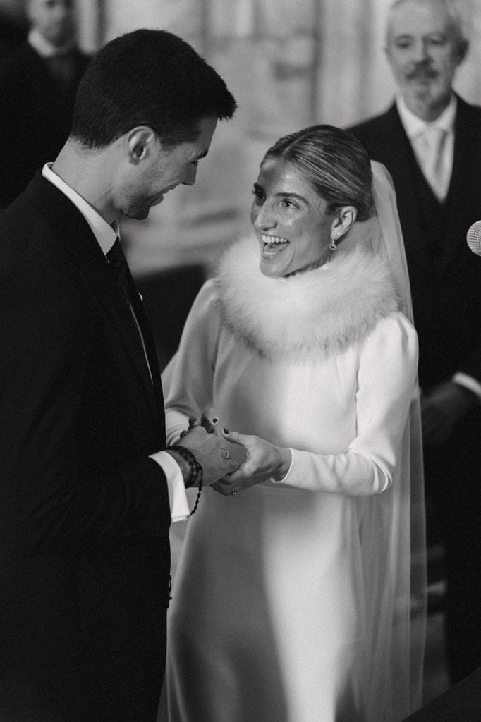 Elima con vestido de novia de invierno de Cherubina