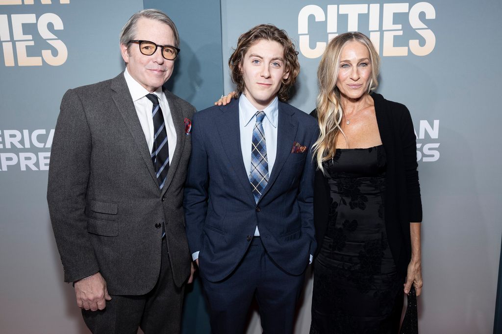 La pareja de actores junto a su hijo