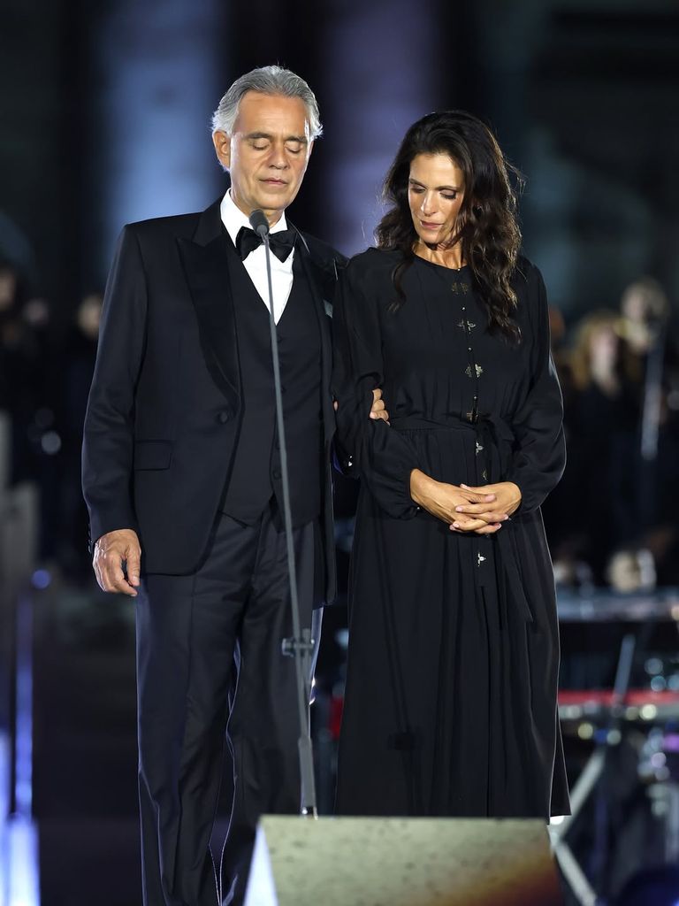 Hace unos días Andrea Bocelli cantó en la Plaza de San Pedro en El Vaticano 