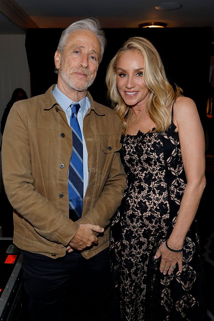  Jon Stewart y Tracy Pollan 