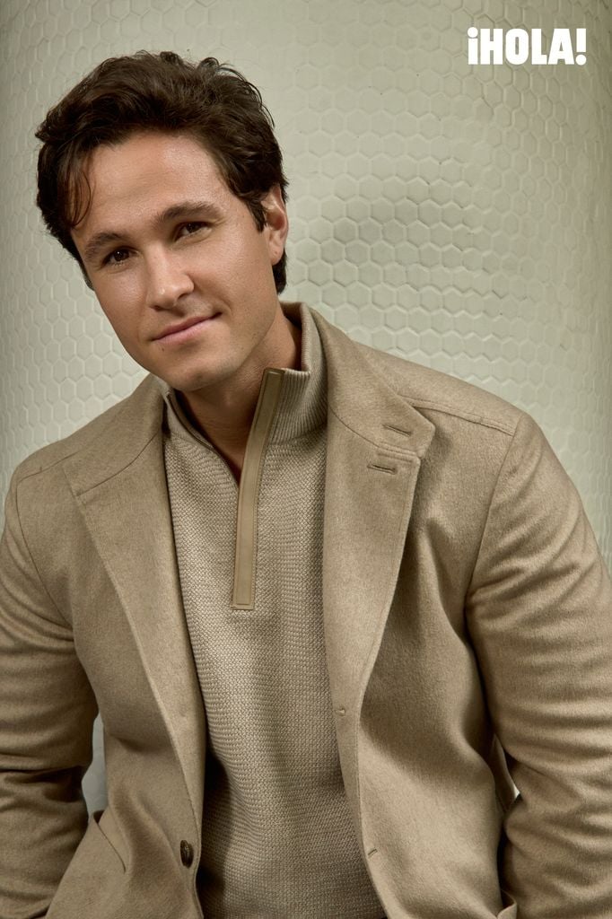 El actor recibe con emoción el fin de año, siempre fiel a su esencia. 