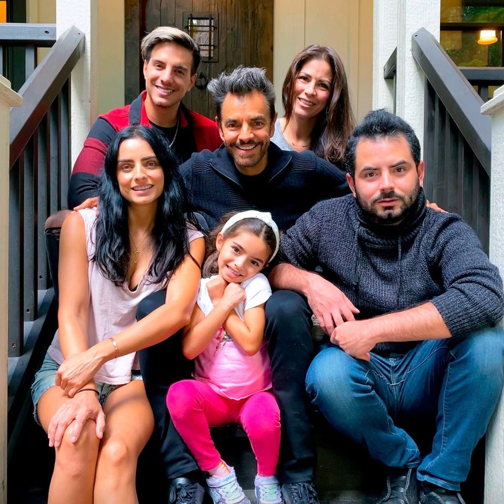 de viaje con los derbez