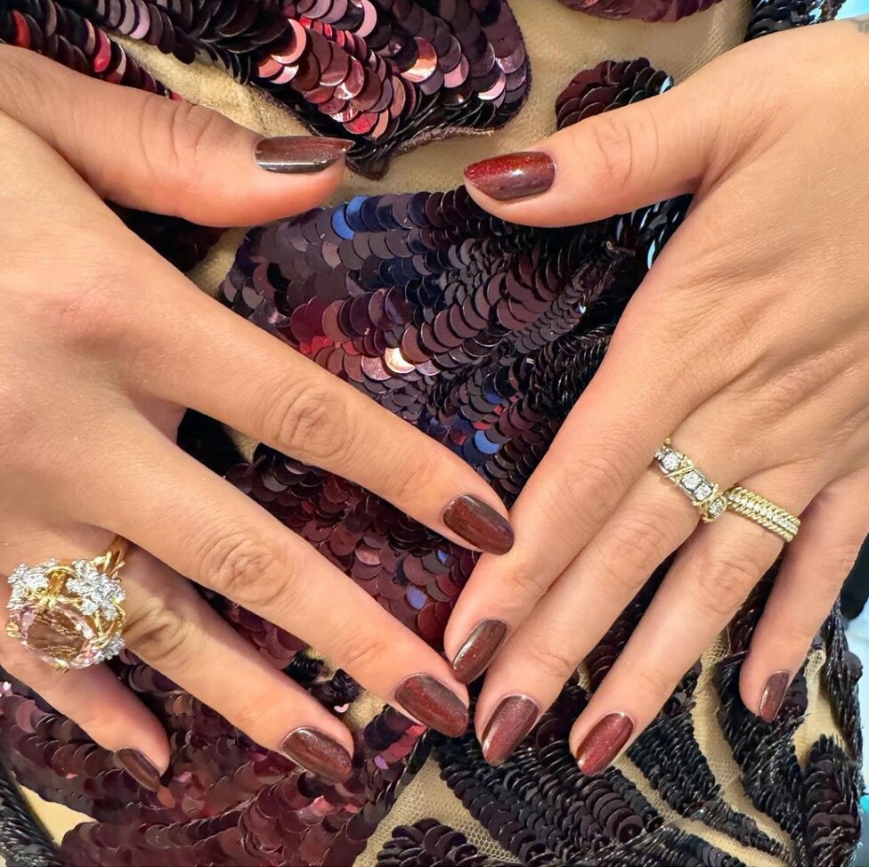 selena gomez manicure
