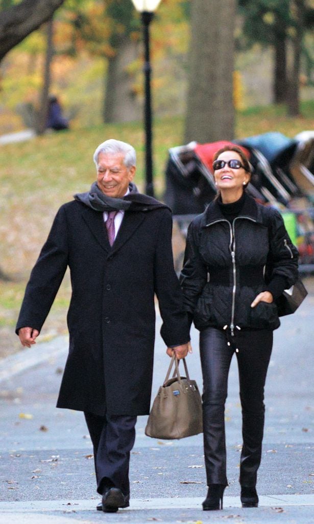 Isabel Preysler y Mario Vargas Llosa HOLA4092