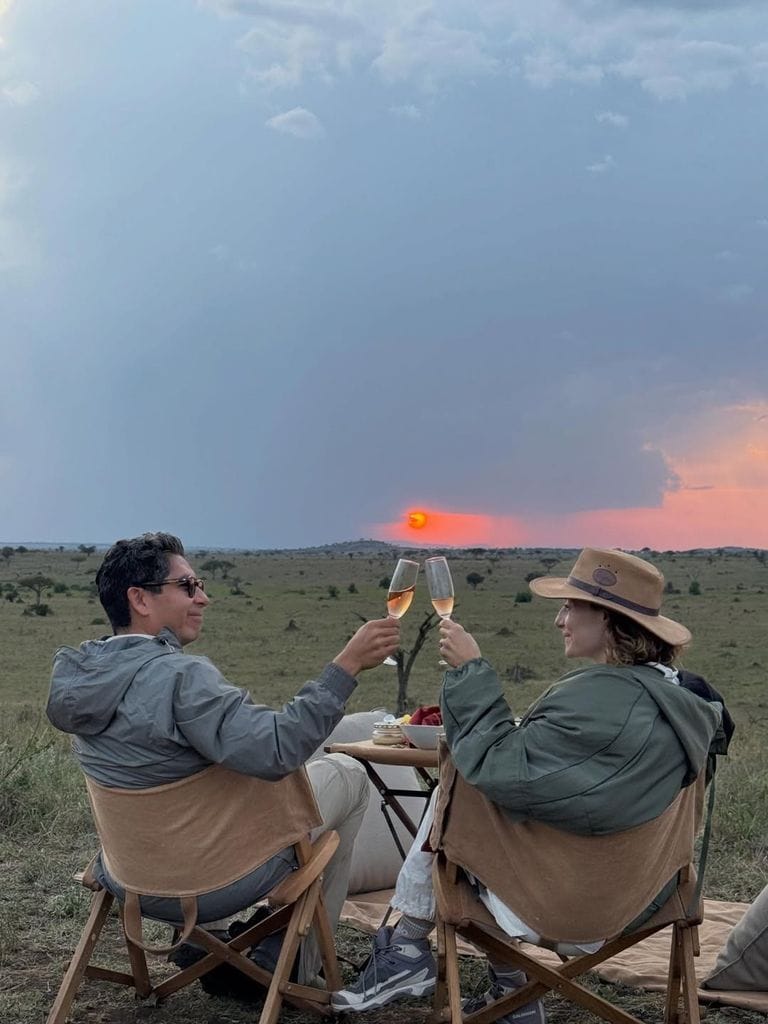 Marimar Vega y Jerónimo Rodríguez brindaron por 5 años de amor en Kenia.