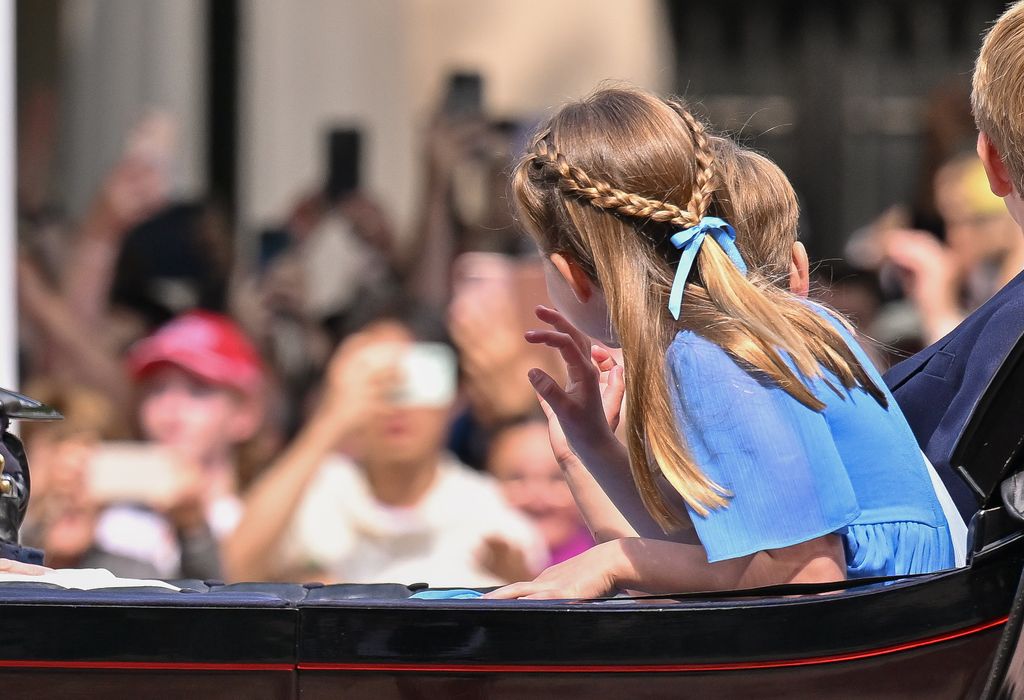 La princesa Charlotte Trooping the Colour con el cabello trenzado en 2022