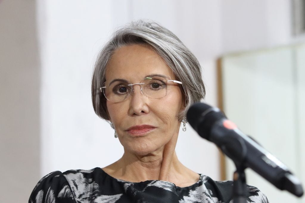 Florinda Meza responde a las polémicas comparaciones con Ángela Aguilar 

