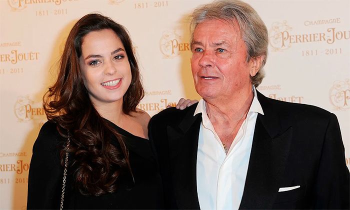 La hija de Delon se ha mostrado conforme con la decisión