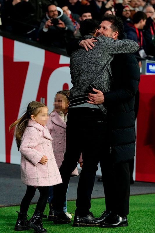 Abrazo Simeone Giovanni