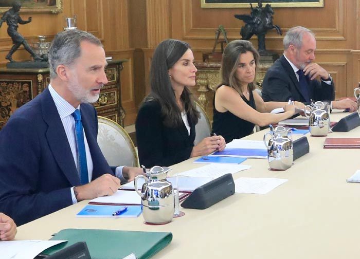 Doña Letizia con blazer negra